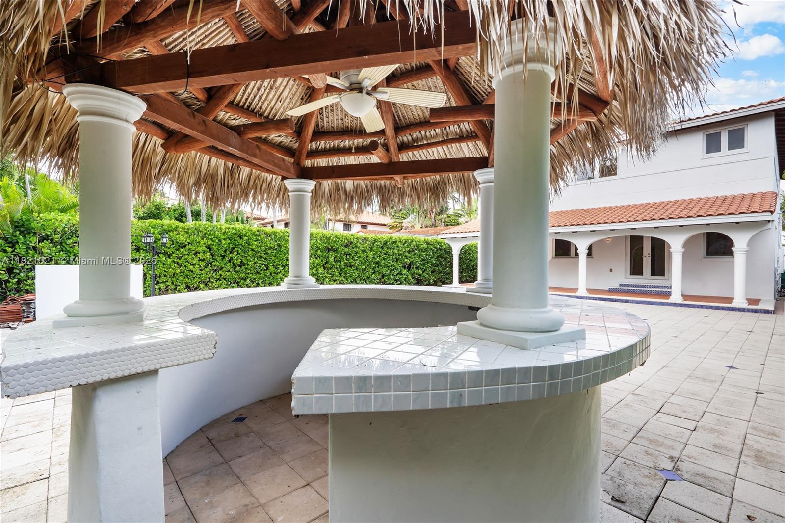 BRICKELL ESTATES - Residential Lease