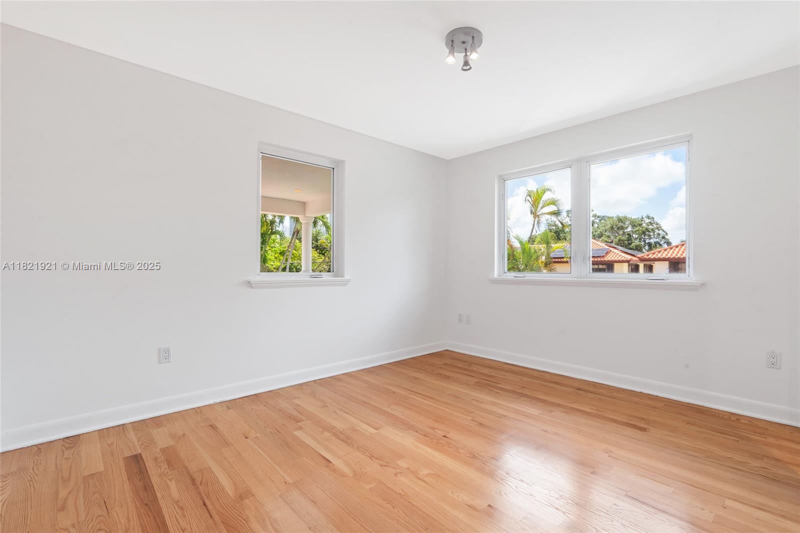 BRICKELL ESTATES - Residential Lease