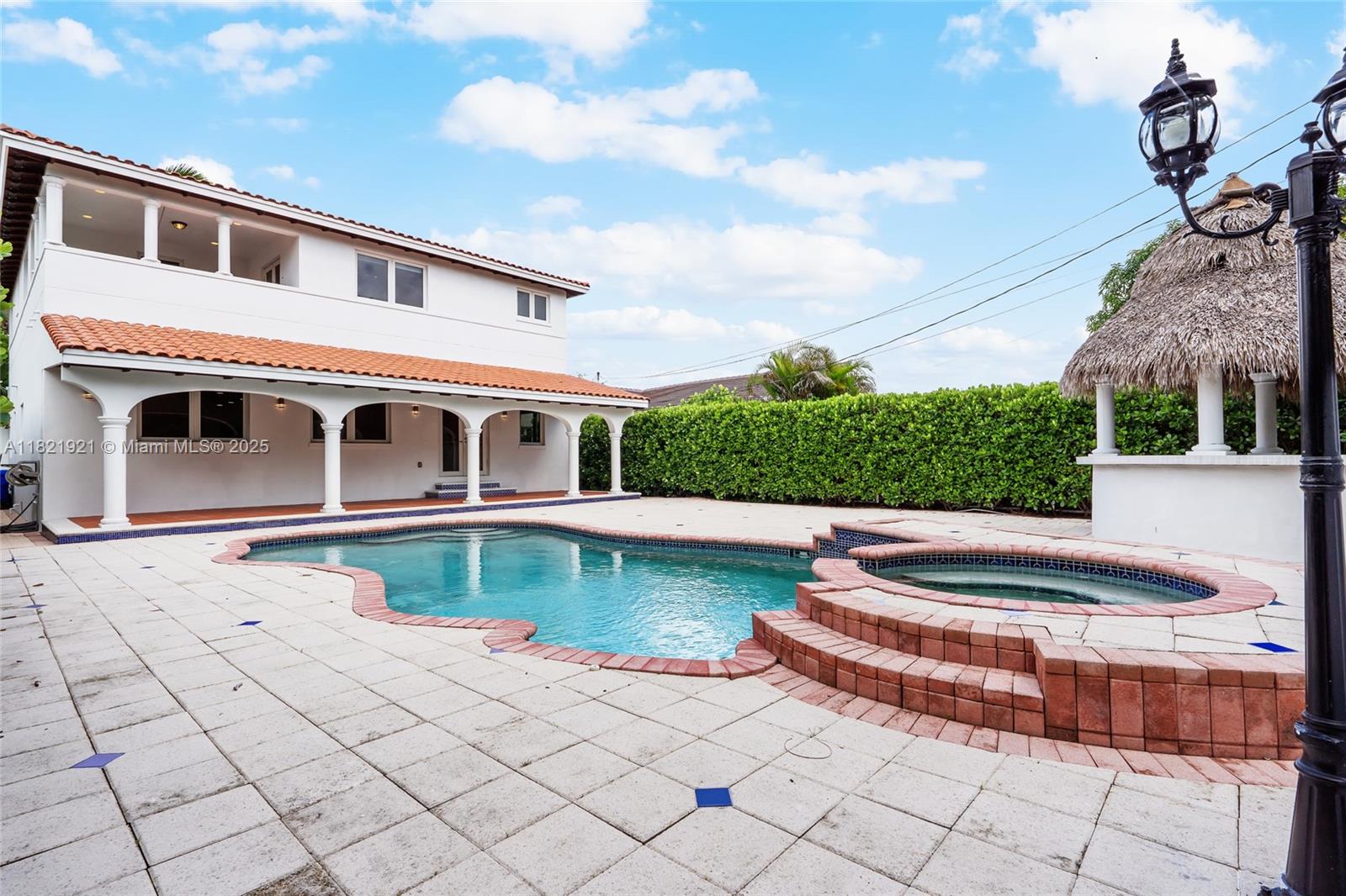 BRICKELL ESTATES - Residential Lease