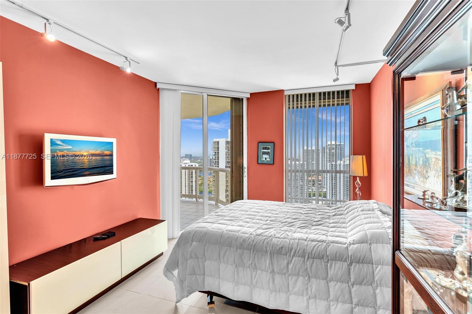 TERRACES NORTH TURNBERRY - Residential