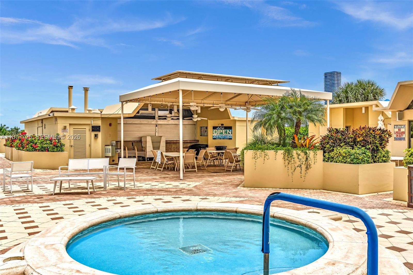 TERRACES NORTH TURNBERRY - Residential