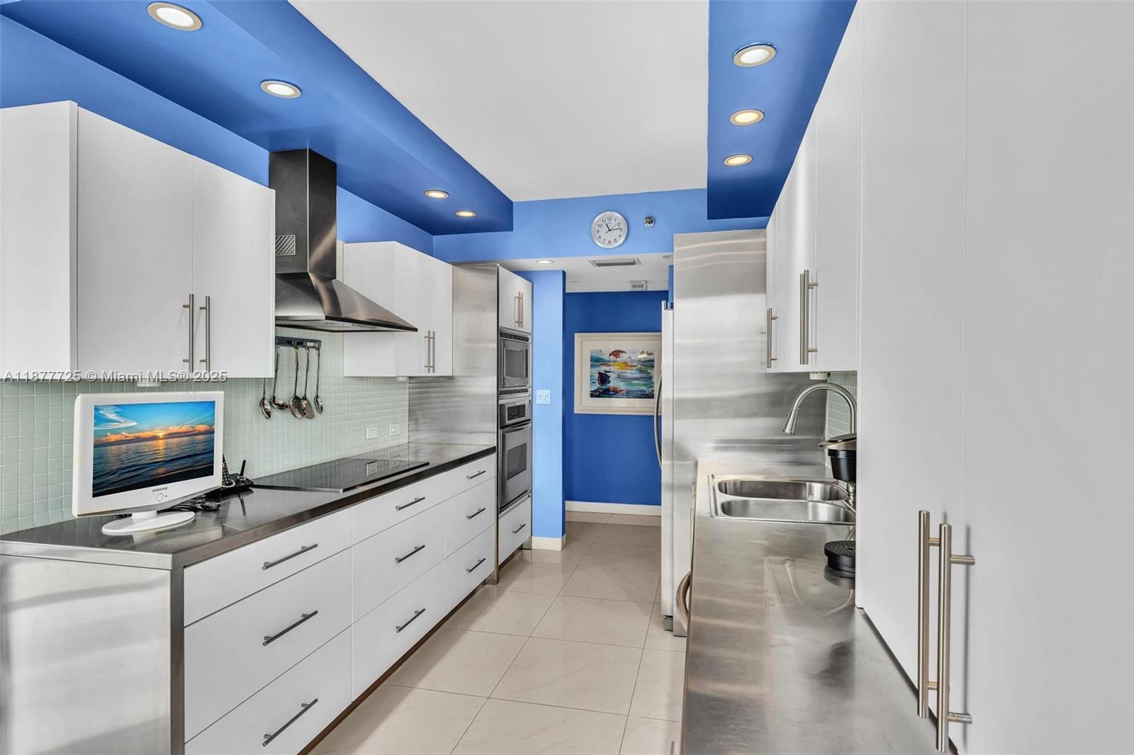 TERRACES NORTH TURNBERRY - Residential