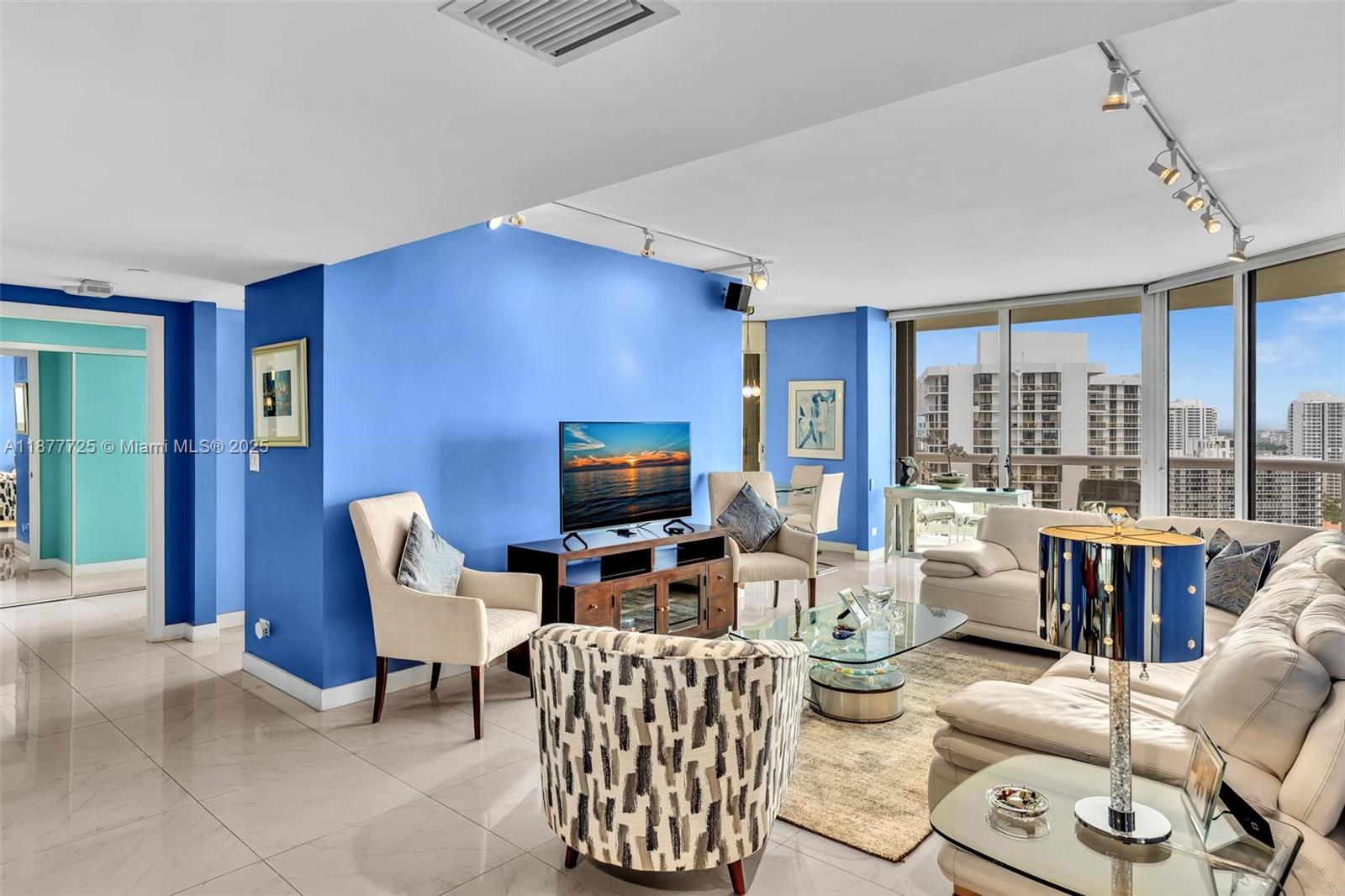 TERRACES NORTH TURNBERRY - Residential