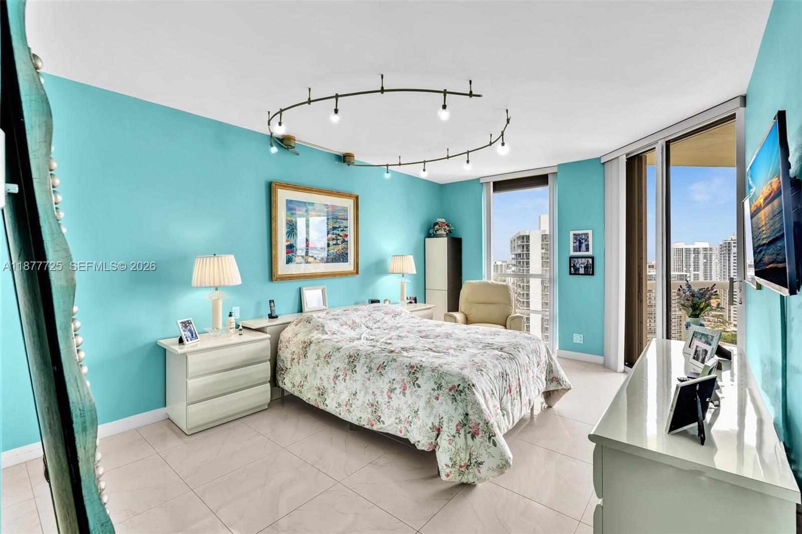 TERRACES NORTH TURNBERRY - Residential