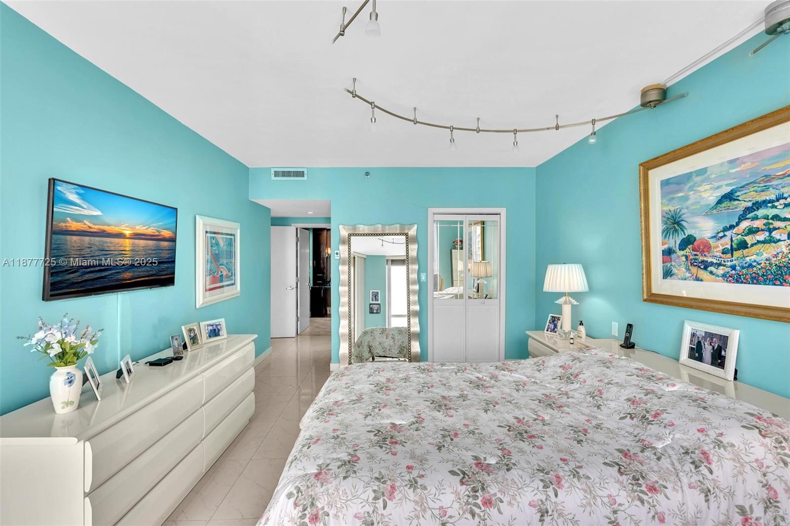 TERRACES NORTH TURNBERRY - Residential