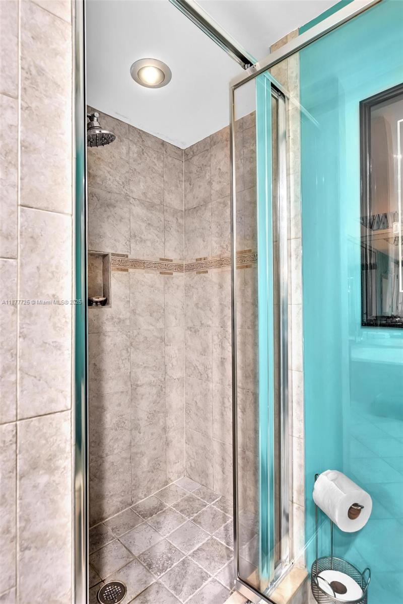 TERRACES NORTH TURNBERRY - Residential