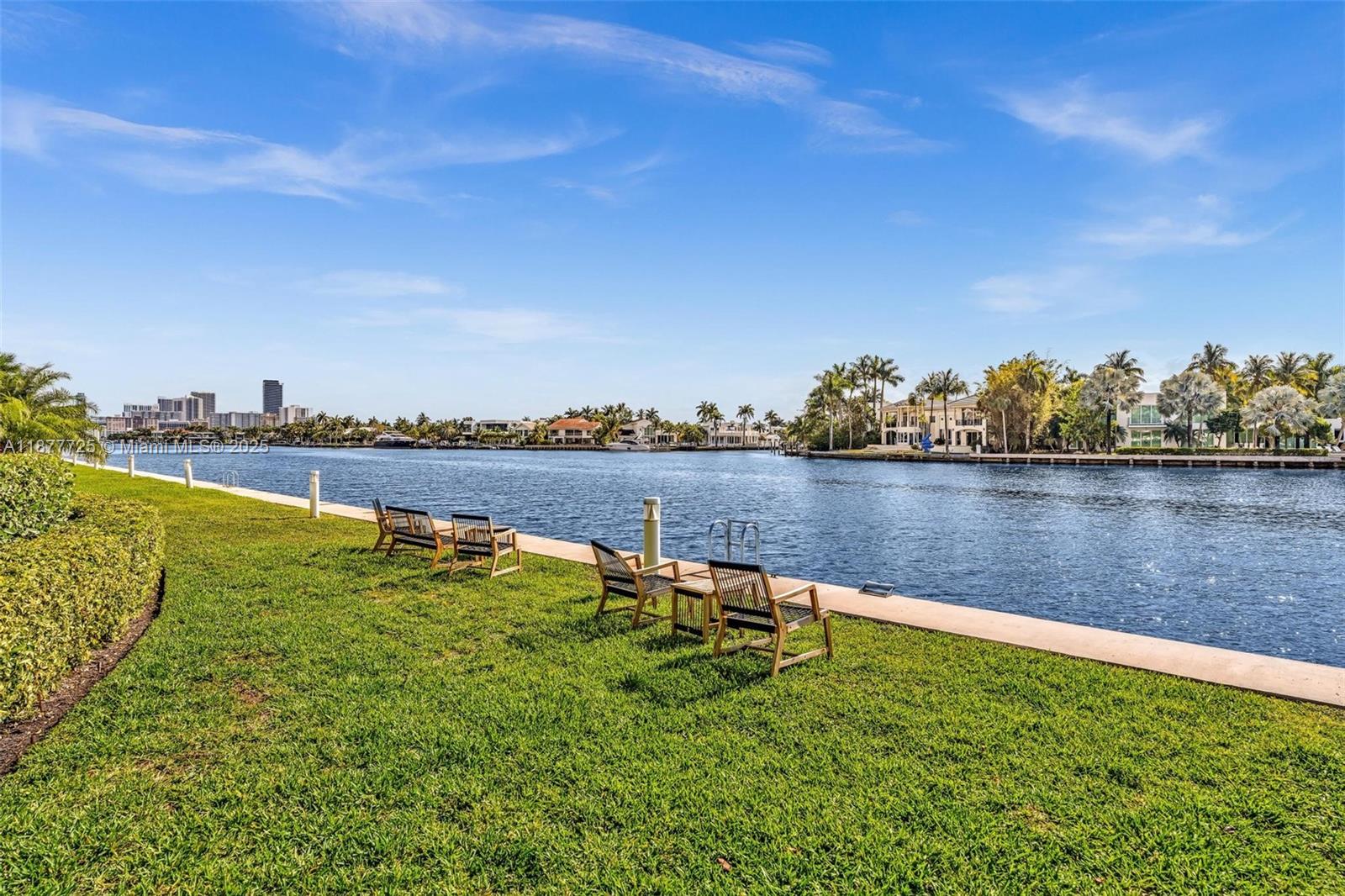 TERRACES NORTH TURNBERRY - Residential