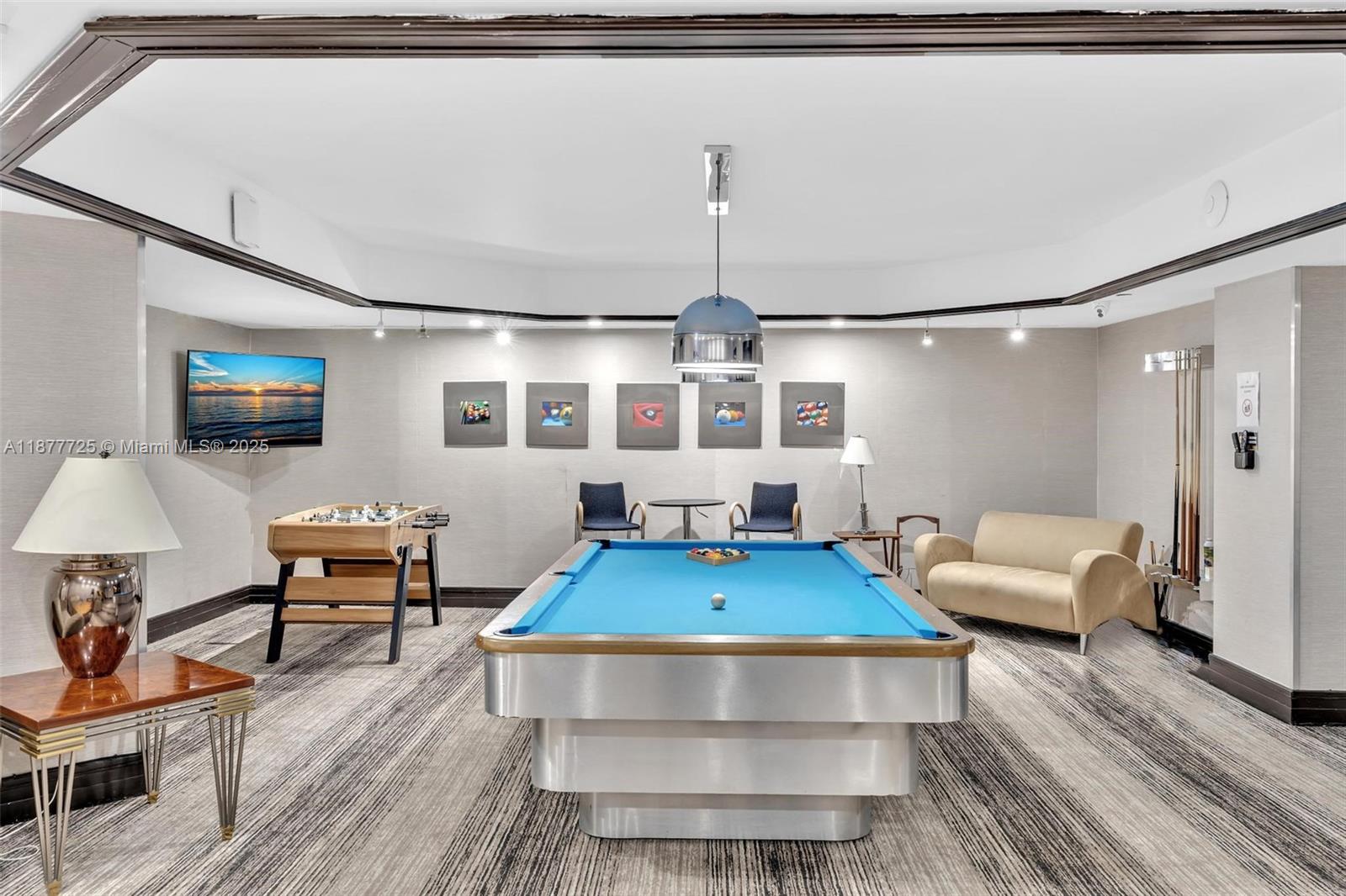 TERRACES NORTH TURNBERRY - Residential