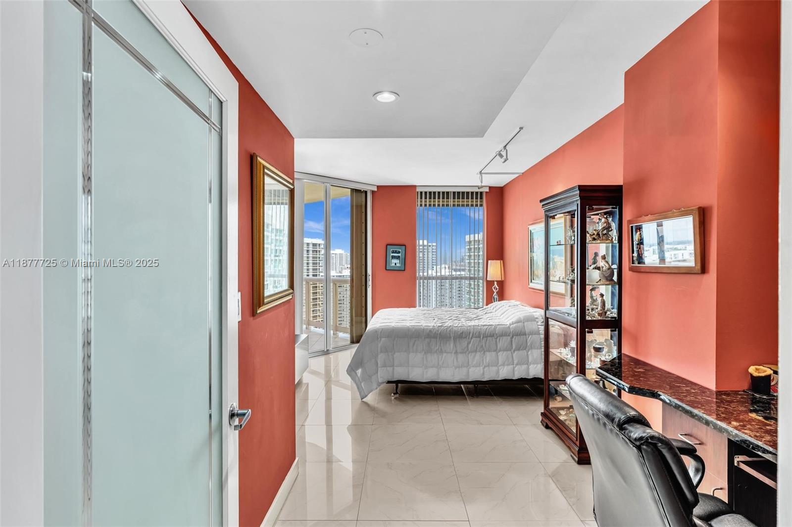 TERRACES NORTH TURNBERRY - Residential