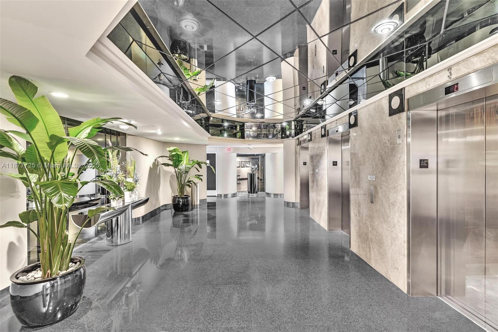 TERRACES NORTH TURNBERRY - Residential