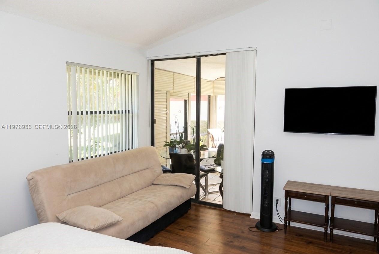 LEXINGTON CLUB - Residential