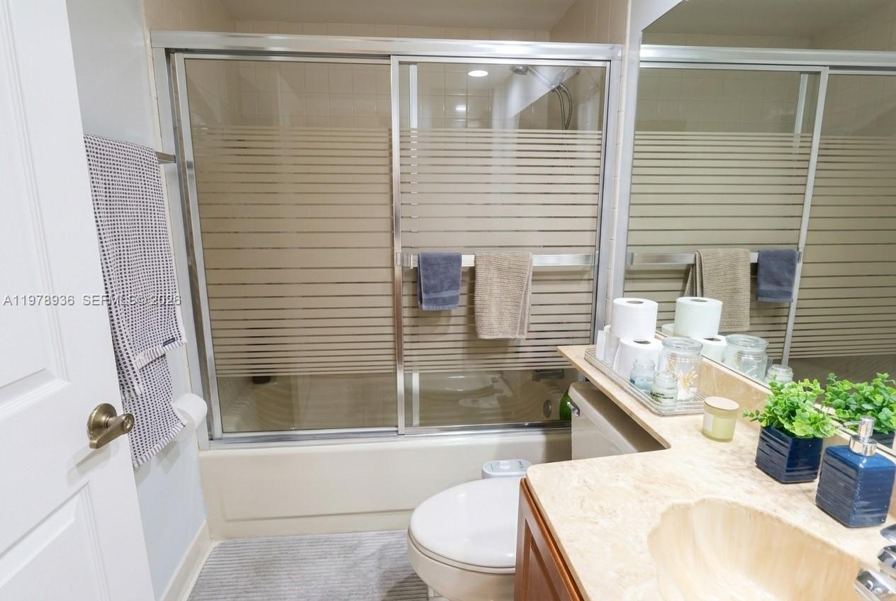 LEXINGTON CLUB - Residential