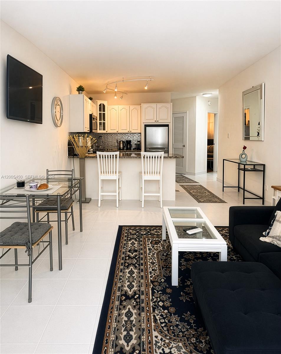 TAROMINA APTS CO-OP - Residential