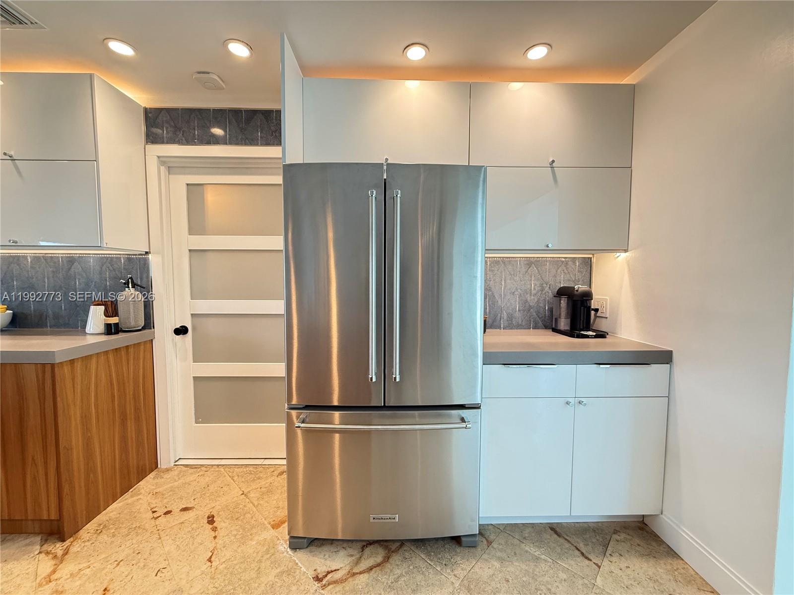 BEAU RIVAGE - Residential