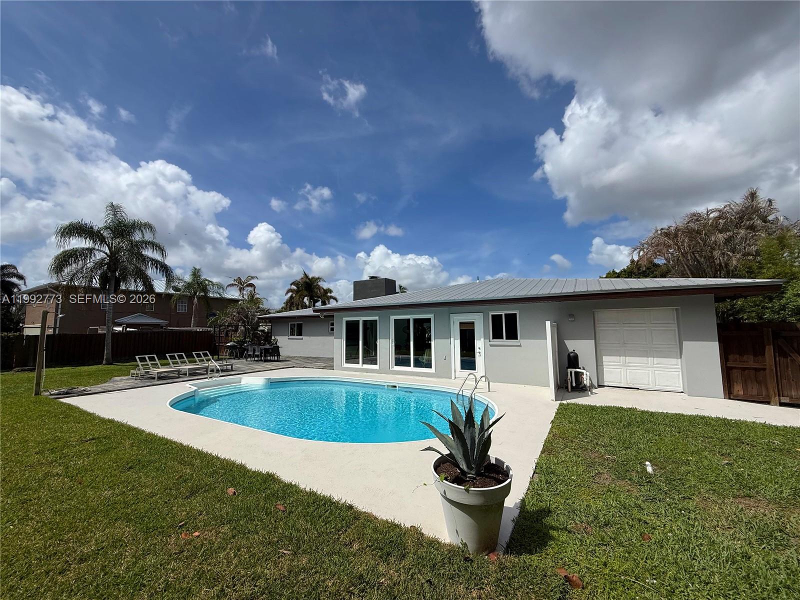 BEAU RIVAGE - Residential