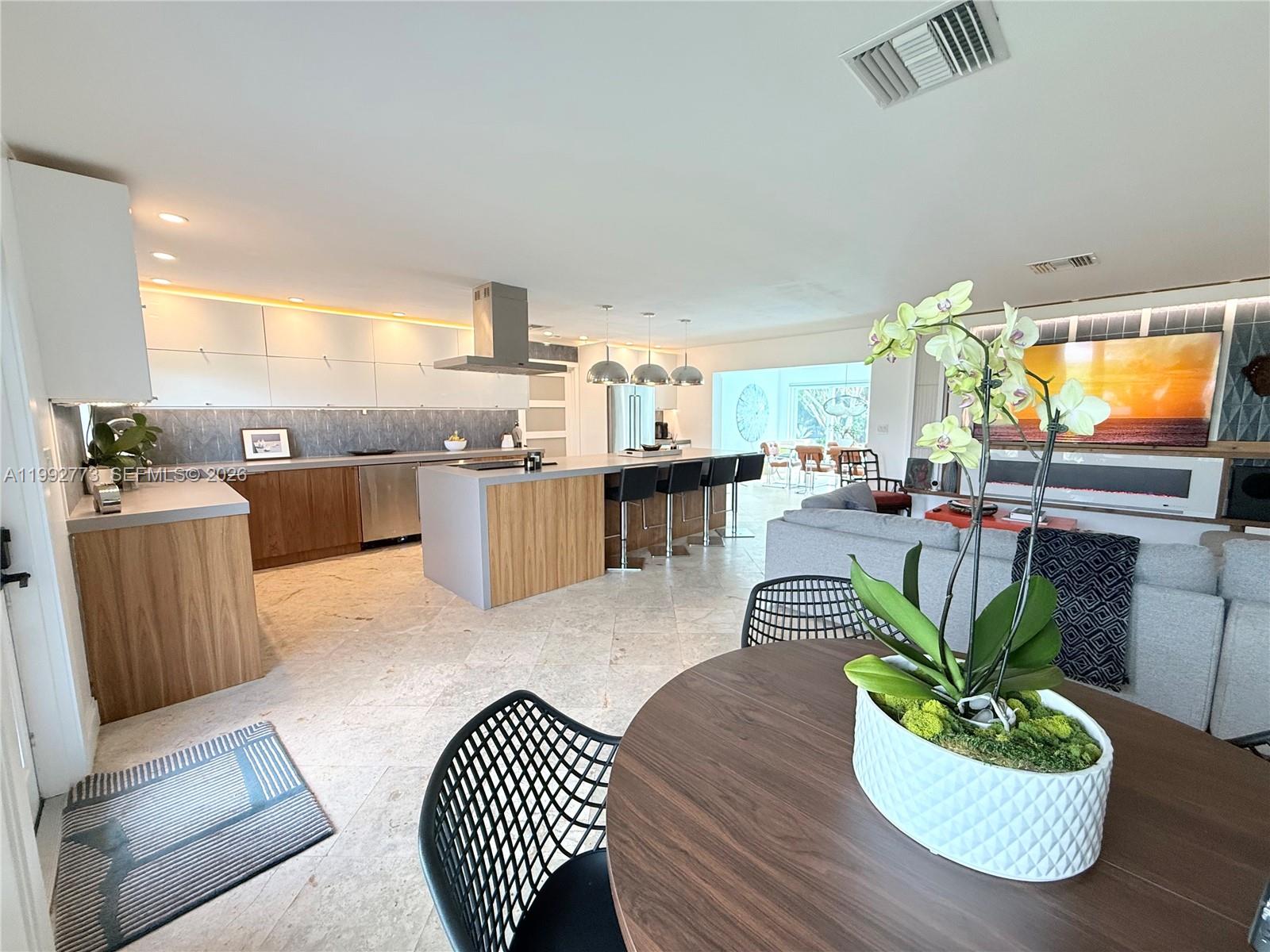 BEAU RIVAGE - Residential