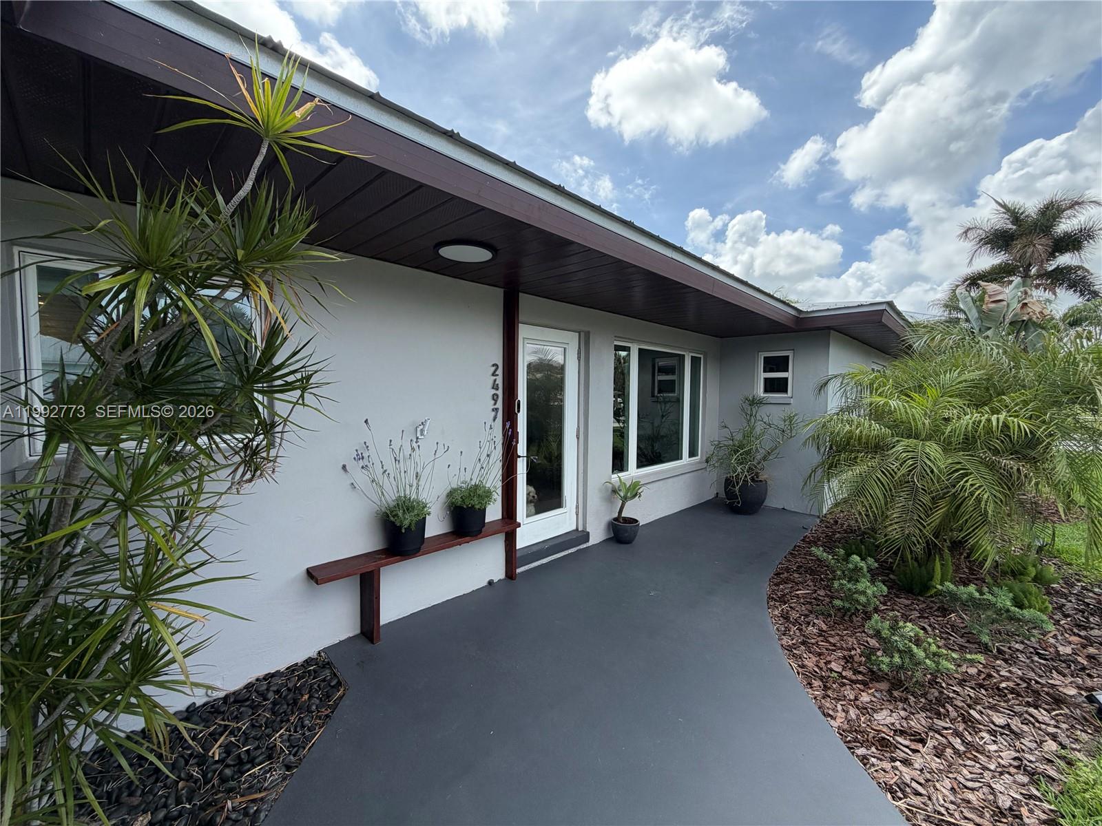 BEAU RIVAGE - Residential