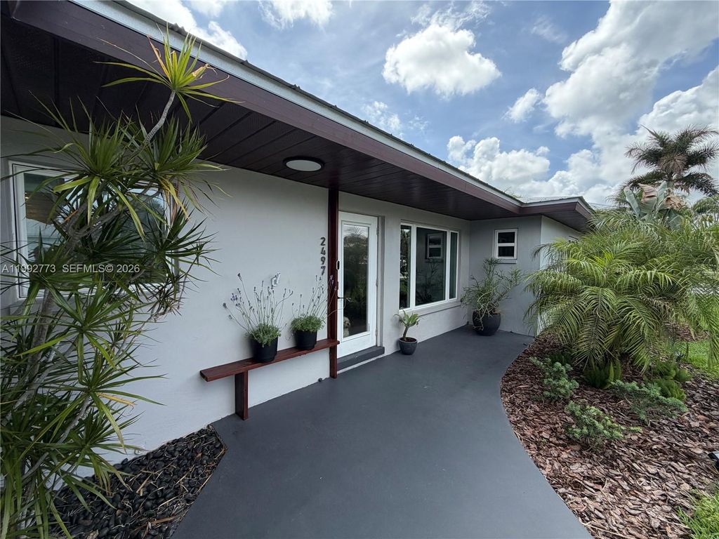 Photo of 2497 NW South Manor Ave, Stuart, FL 34994 (MLS # A11992773)