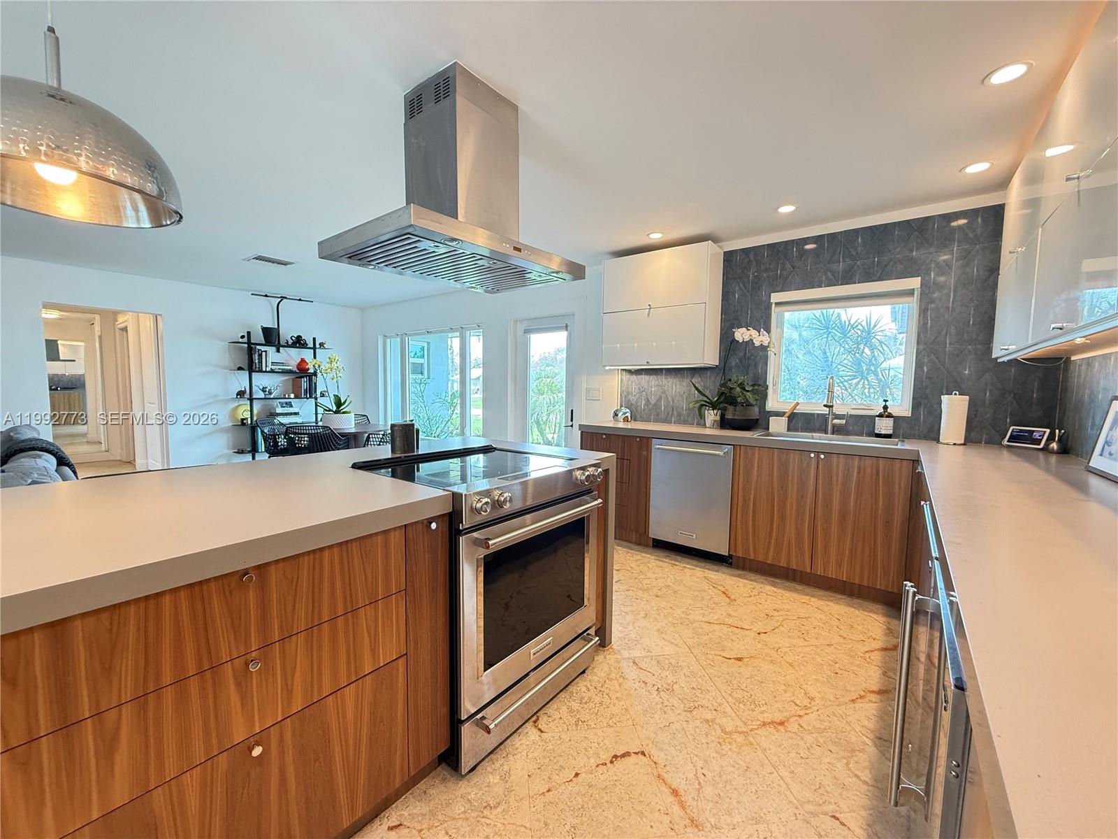 BEAU RIVAGE - Residential