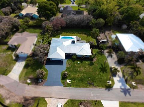 2497 NW South Manor Ave Stuart FL 34994