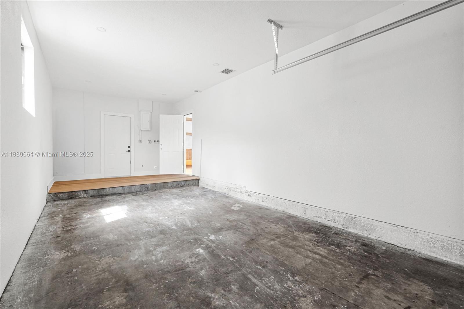 BELL GARDENS - Residential