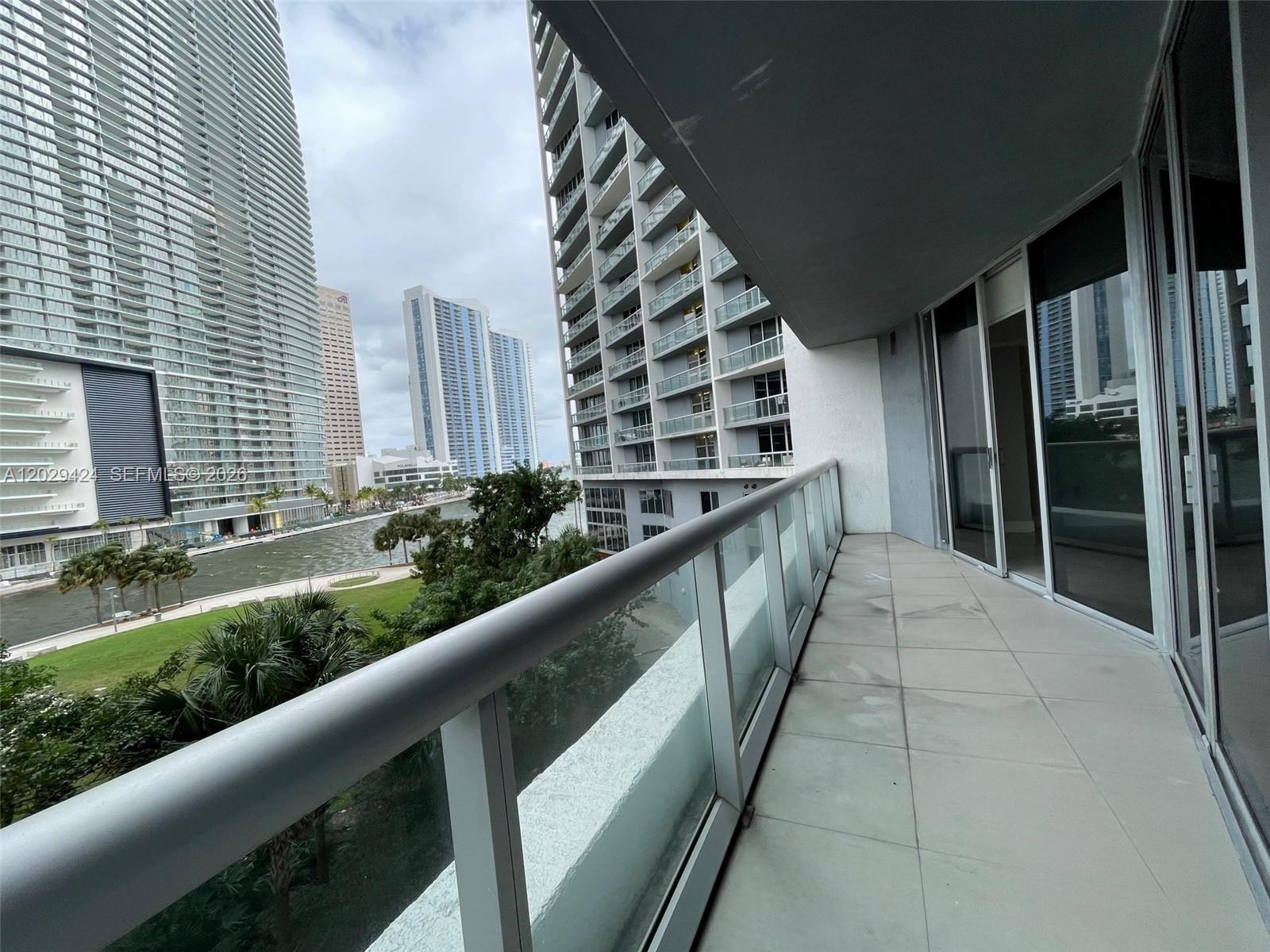 475 Brickell Ave 414
