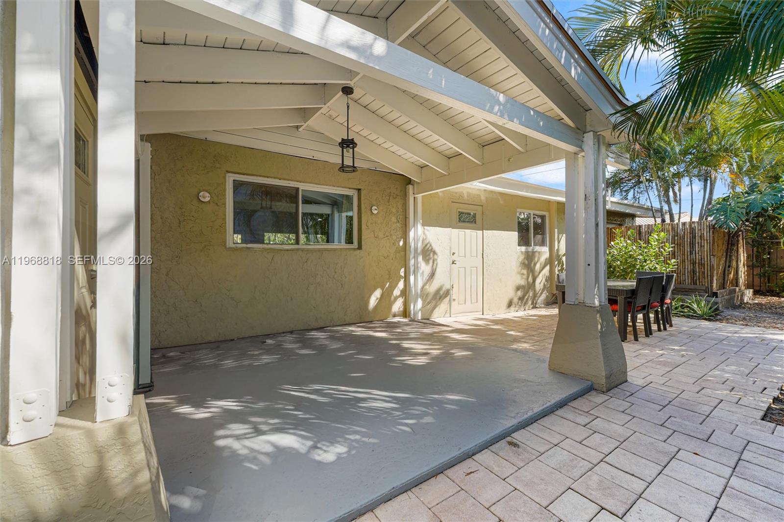 CORAL SHORES - Residential