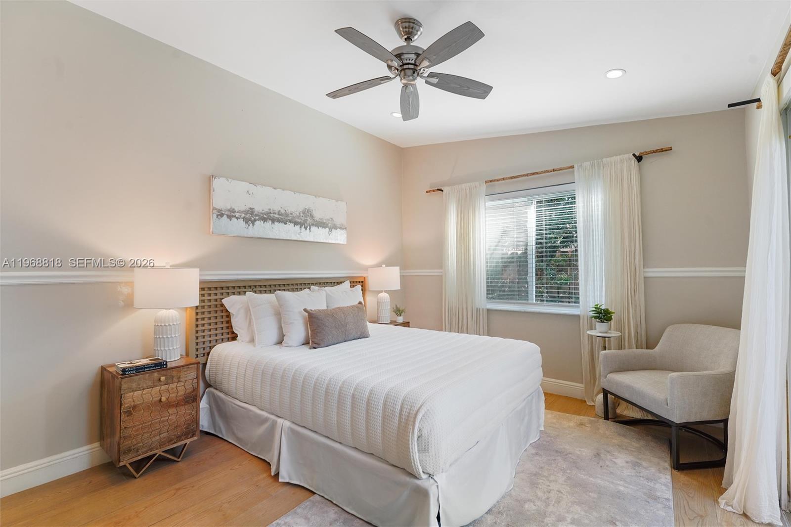 CORAL SHORES - Residential