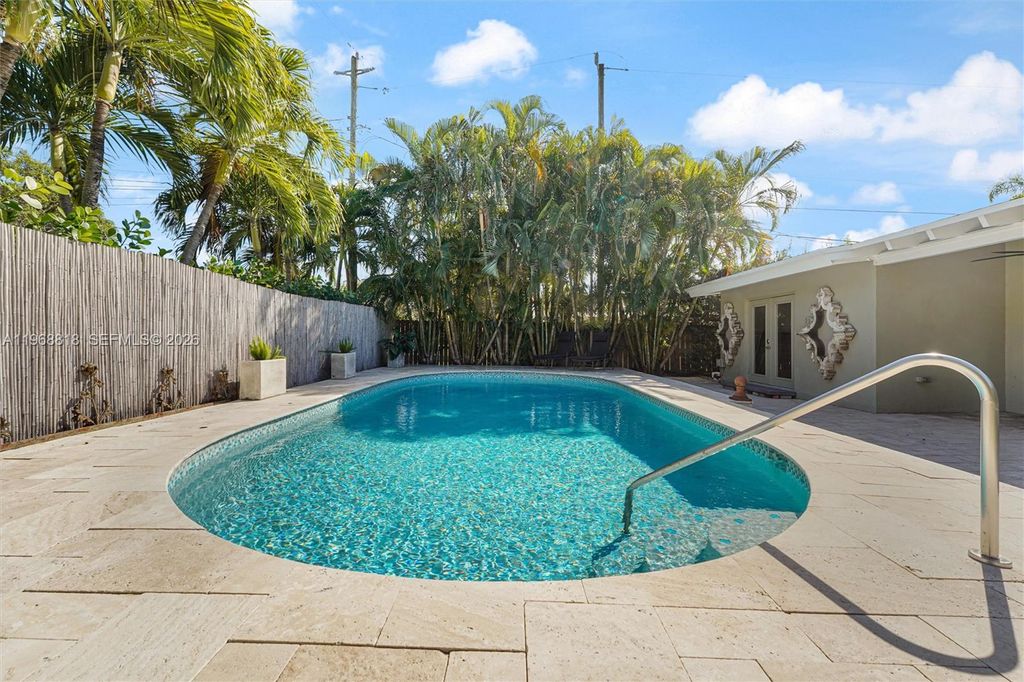 Photo of 2935 NE 21st Ter, Fort Lauderdale, FL 33306 (MLS # A11968818)