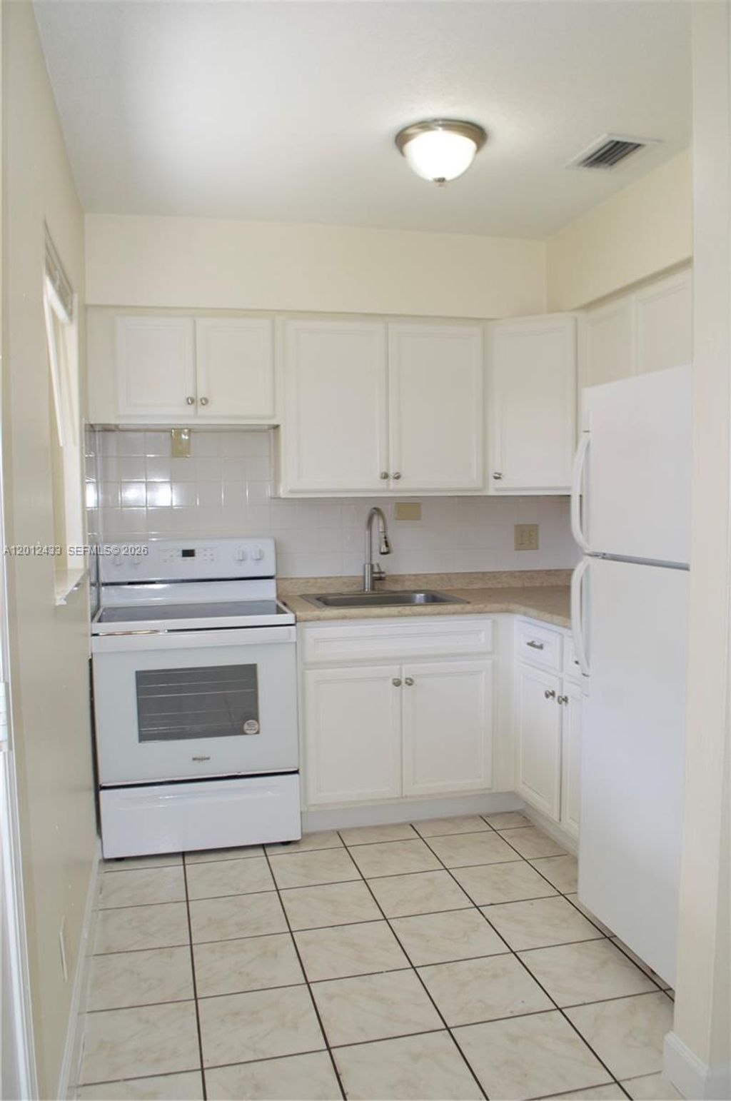 Photo of 701 SW 15th Ave #1, Fort Lauderdale, FL 33312 (MLS # A12012433)