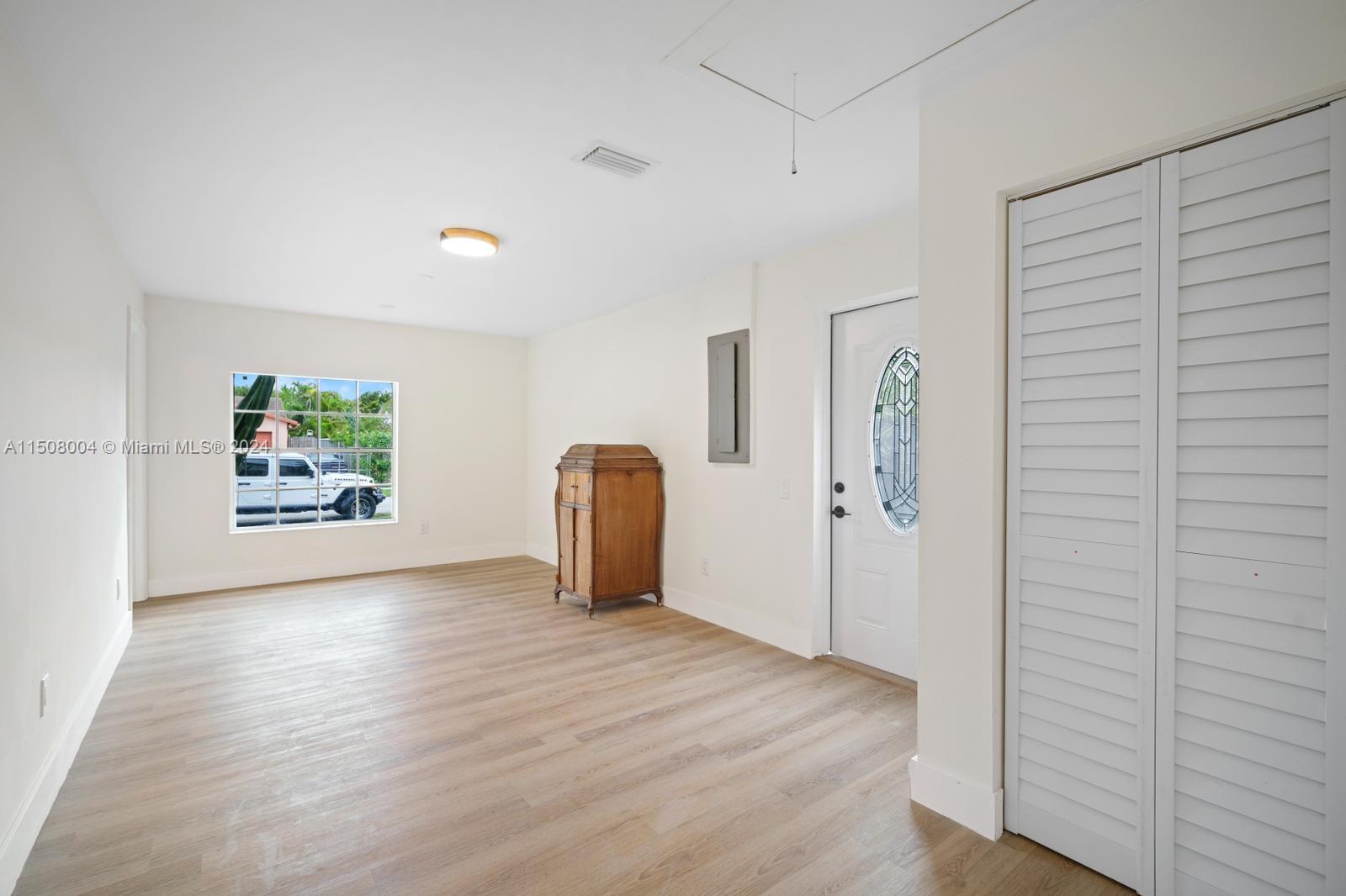 MEADOW WOOD MANOR SEC 7 - Residential
