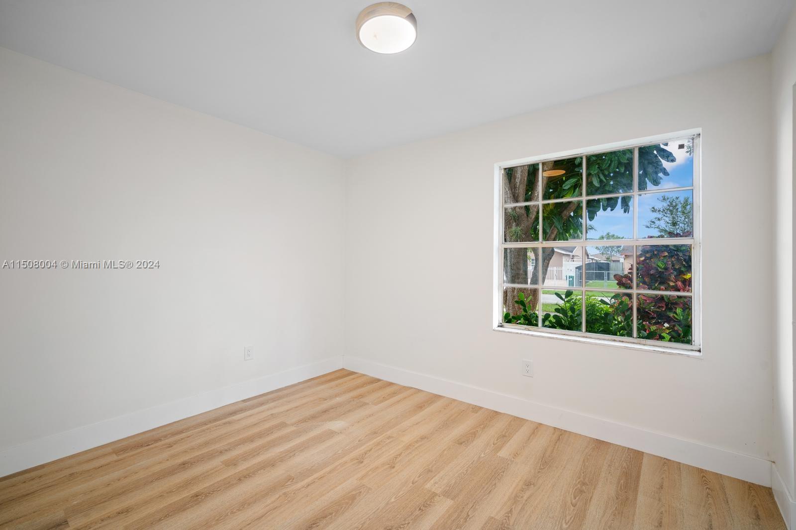 MEADOW WOOD MANOR SEC 7 - Residential