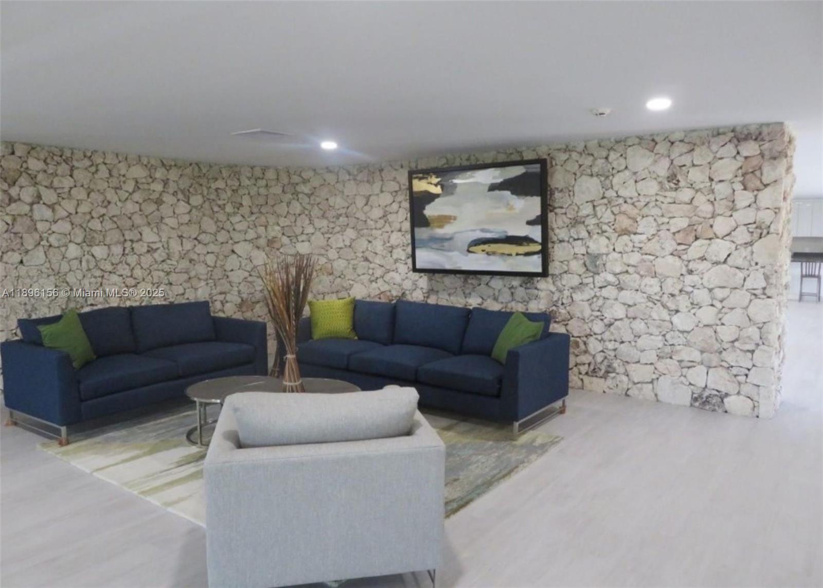 THE HORIZONS CONDO #2 - Residential Lease