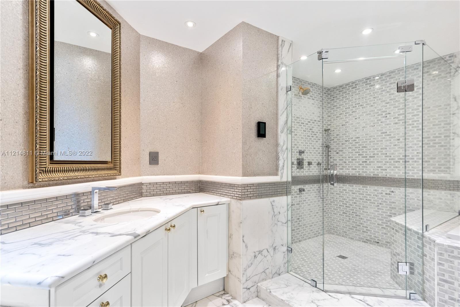 BELLINI CONDO - Residential