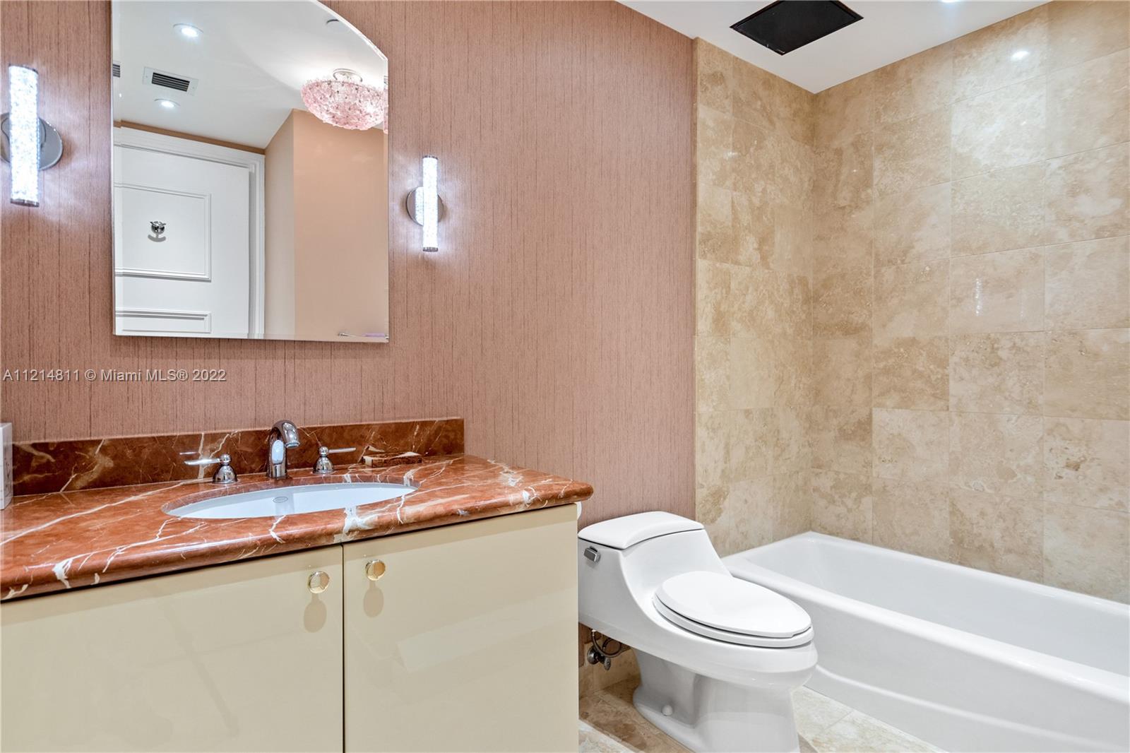 BELLINI CONDO - Residential