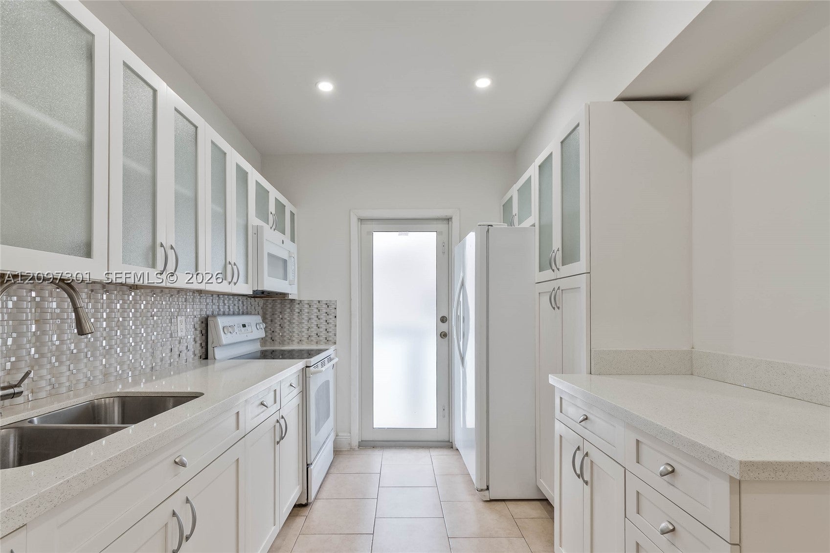 3916 SW 58th Ave