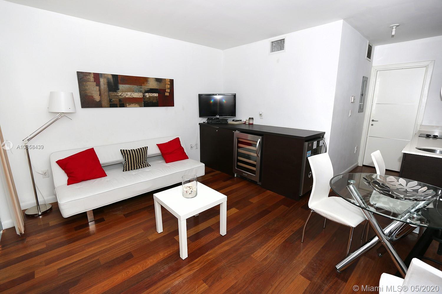 ETRURIA CONDO - Residential Lease