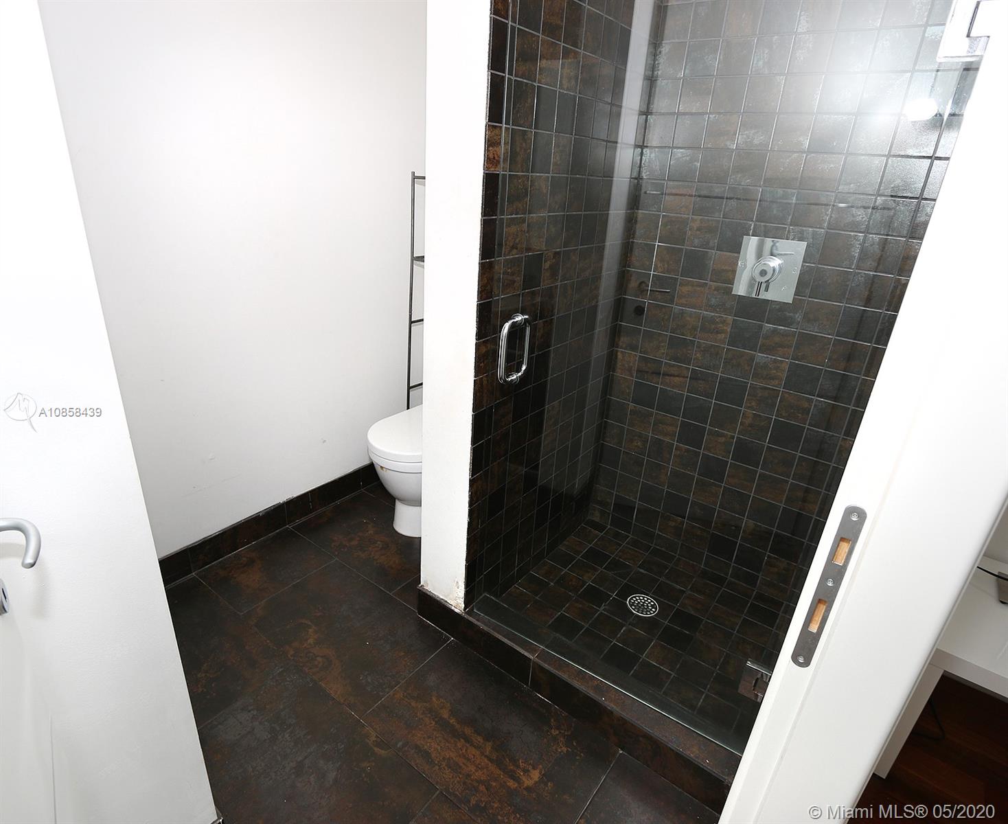 ETRURIA CONDO - Residential Lease