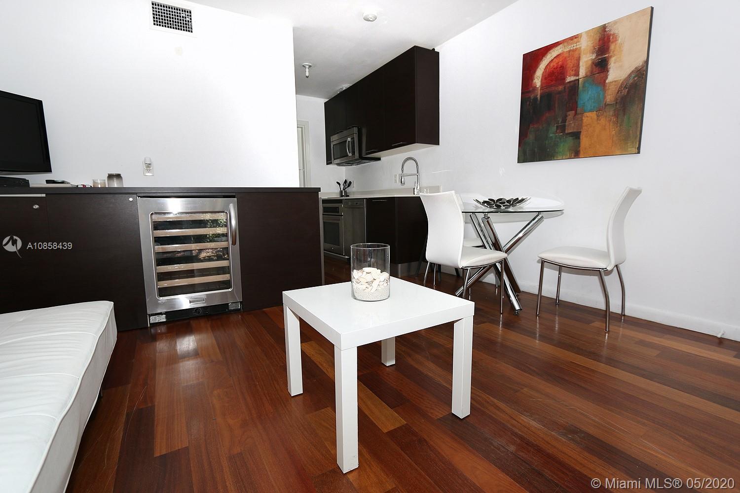 ETRURIA CONDO - Residential Lease