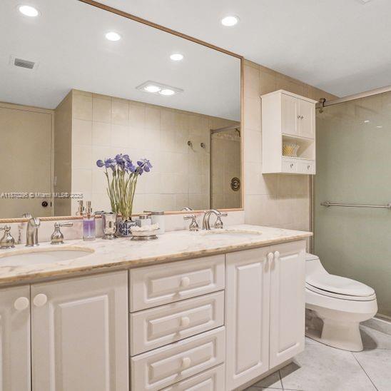 THE EMERALDBAY @ KEY COLO - Residential