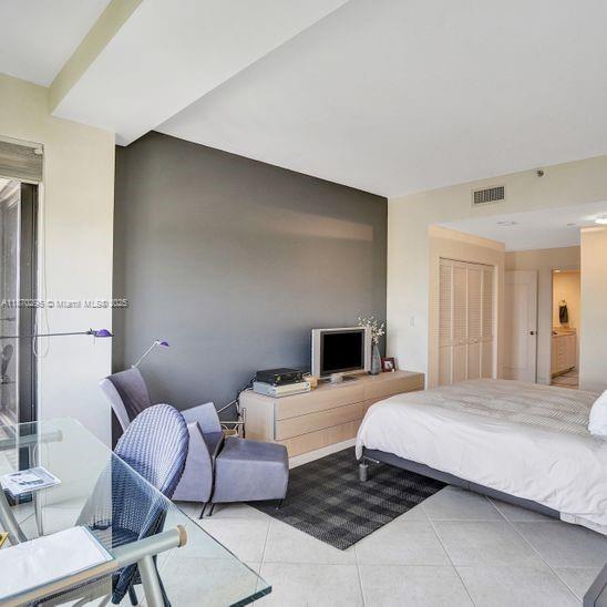 THE EMERALDBAY @ KEY COLO - Residential