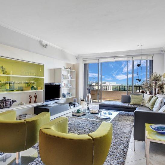 THE EMERALDBAY @ KEY COLO - Residential