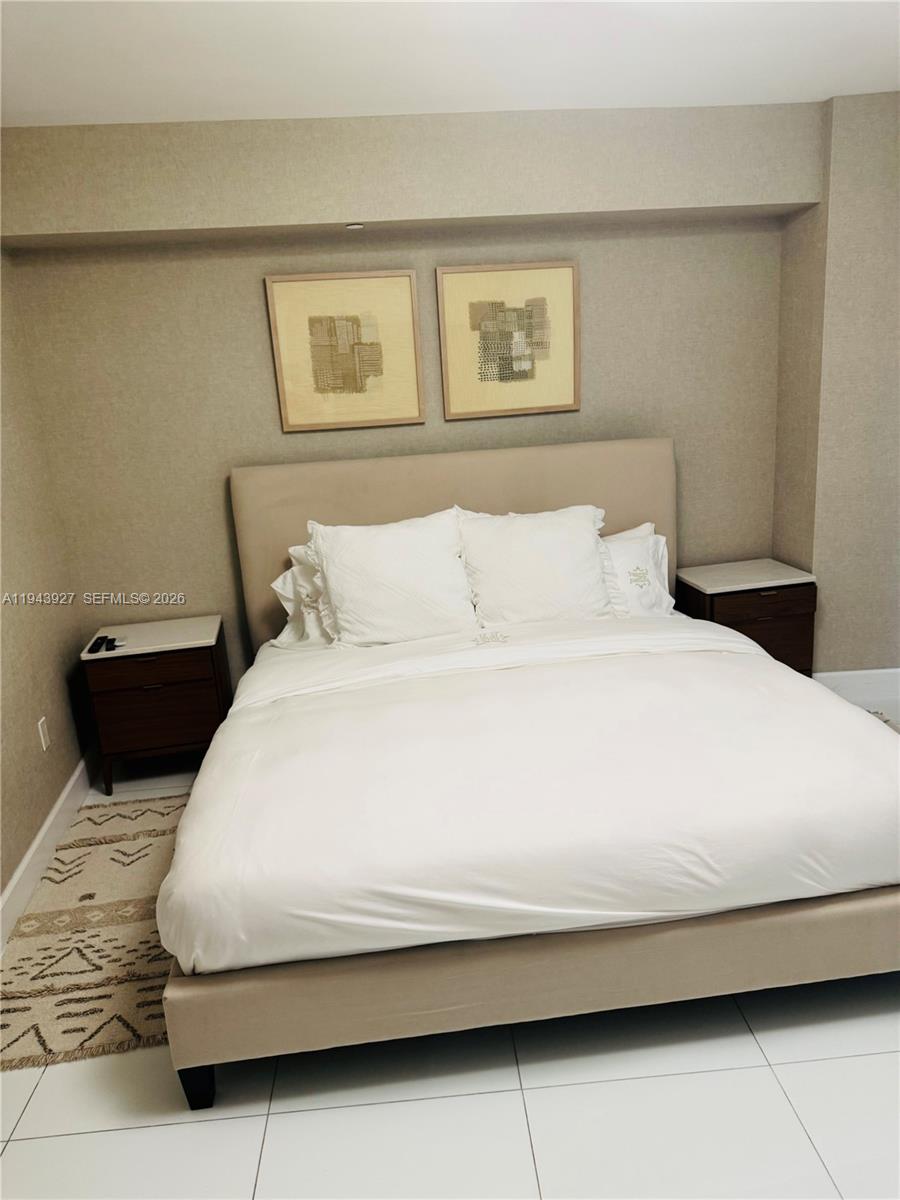 ICONBRICKELL CONDO NO 1 - Residential Lease