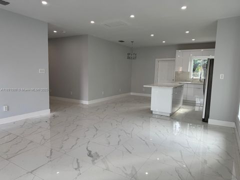 4801 NW 31st Ct Miami FL 33142