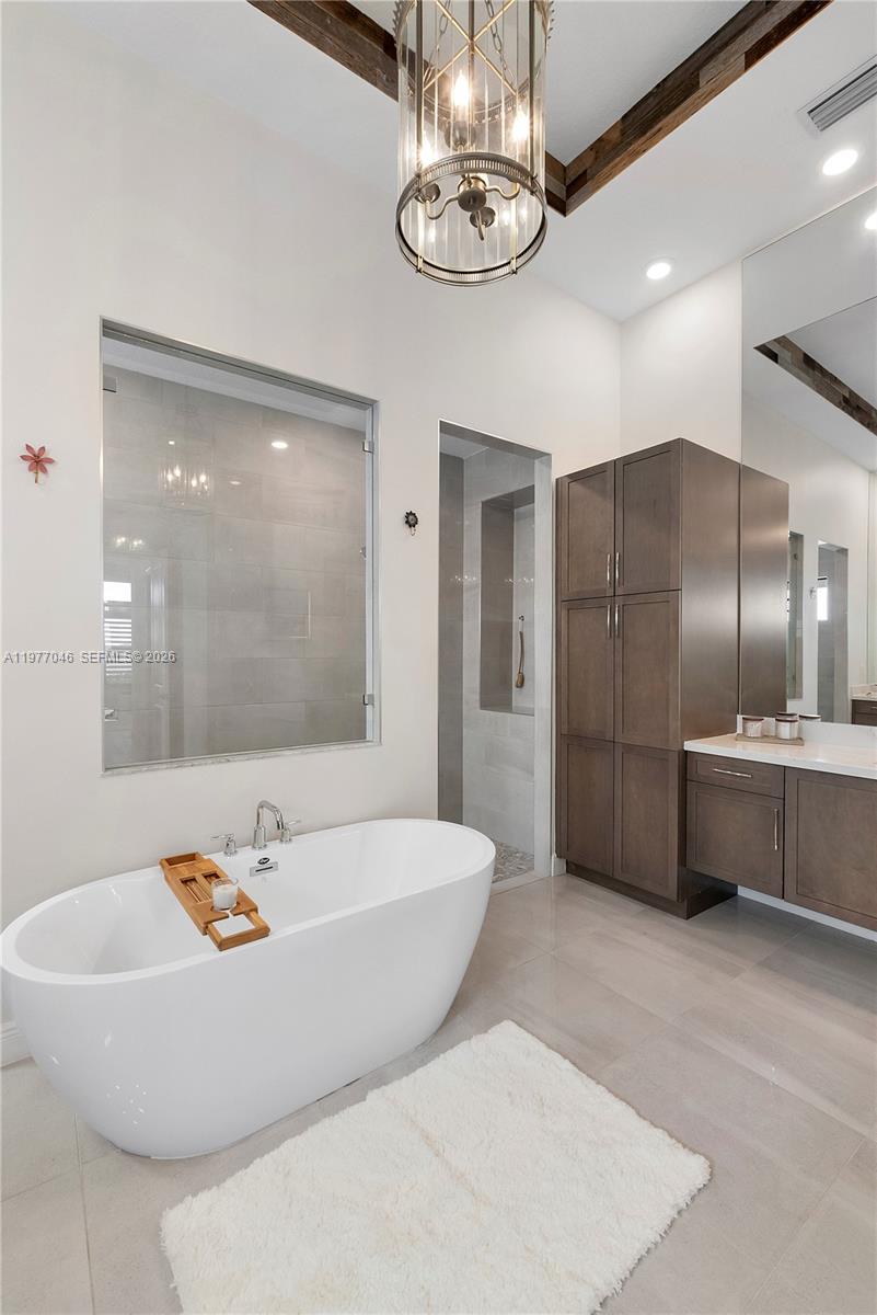 PARKLAND BAY - Residential