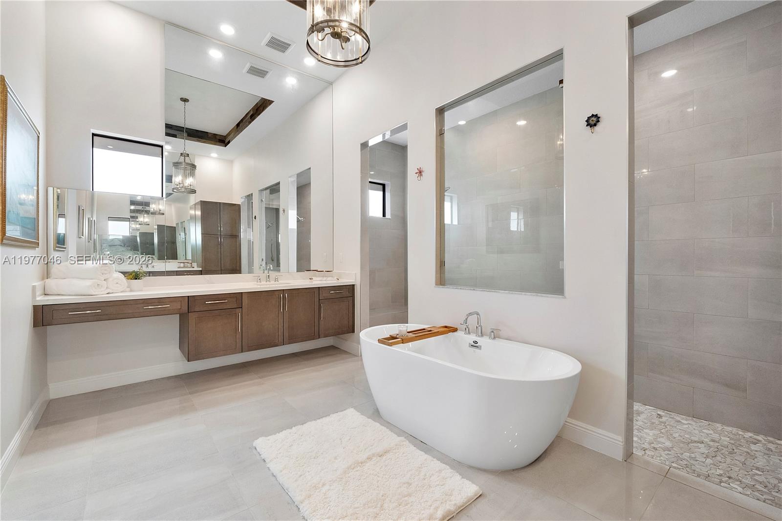 PARKLAND BAY - Residential