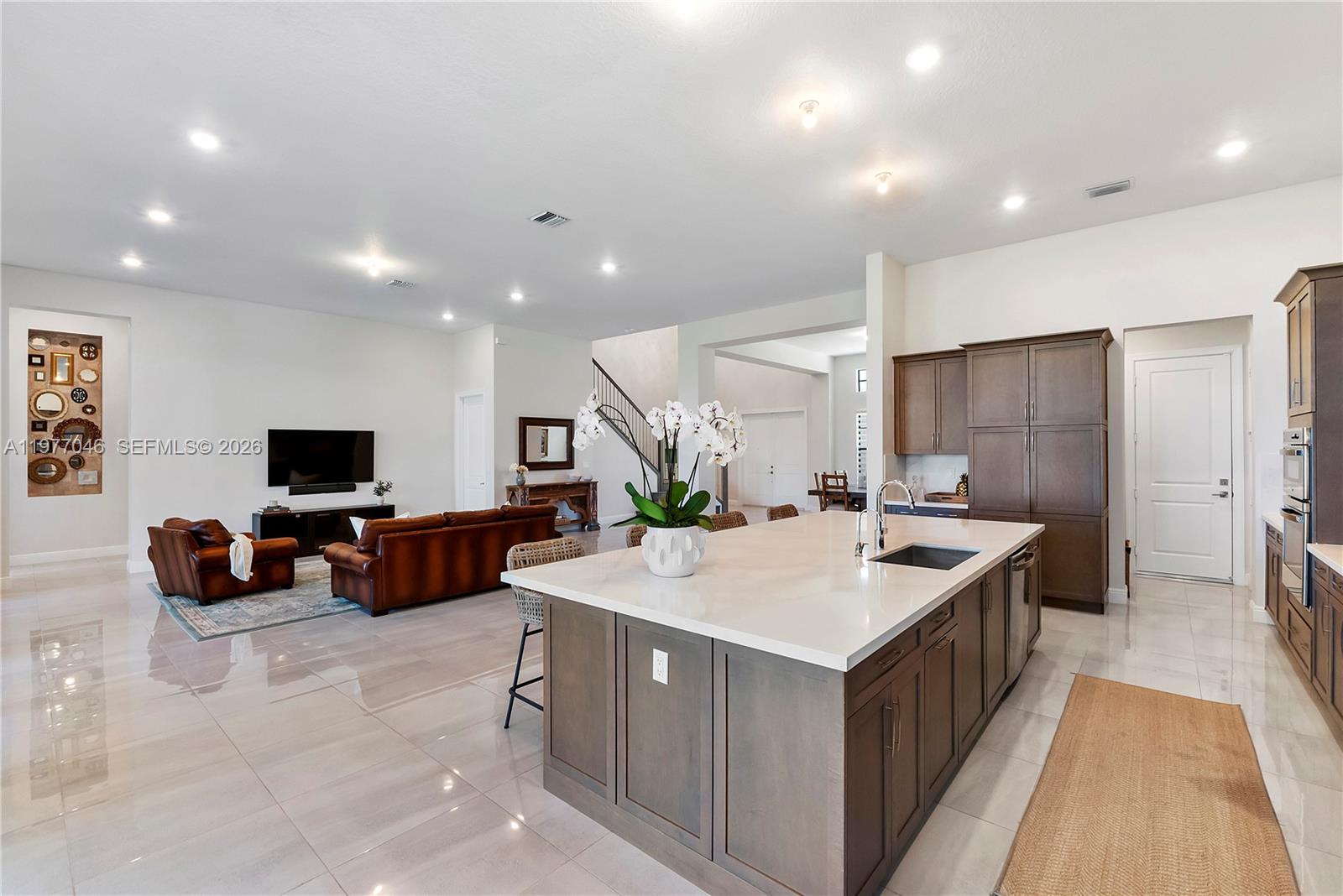 PARKLAND BAY - Residential