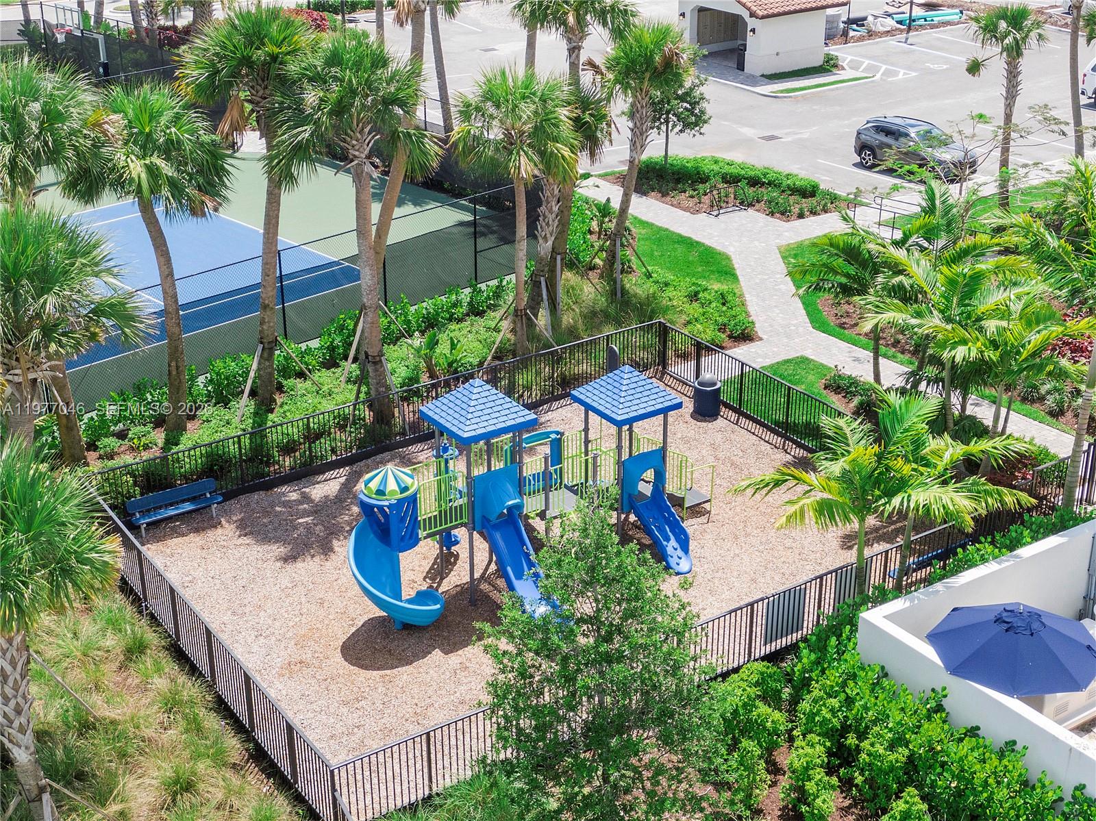 PARKLAND BAY - Residential