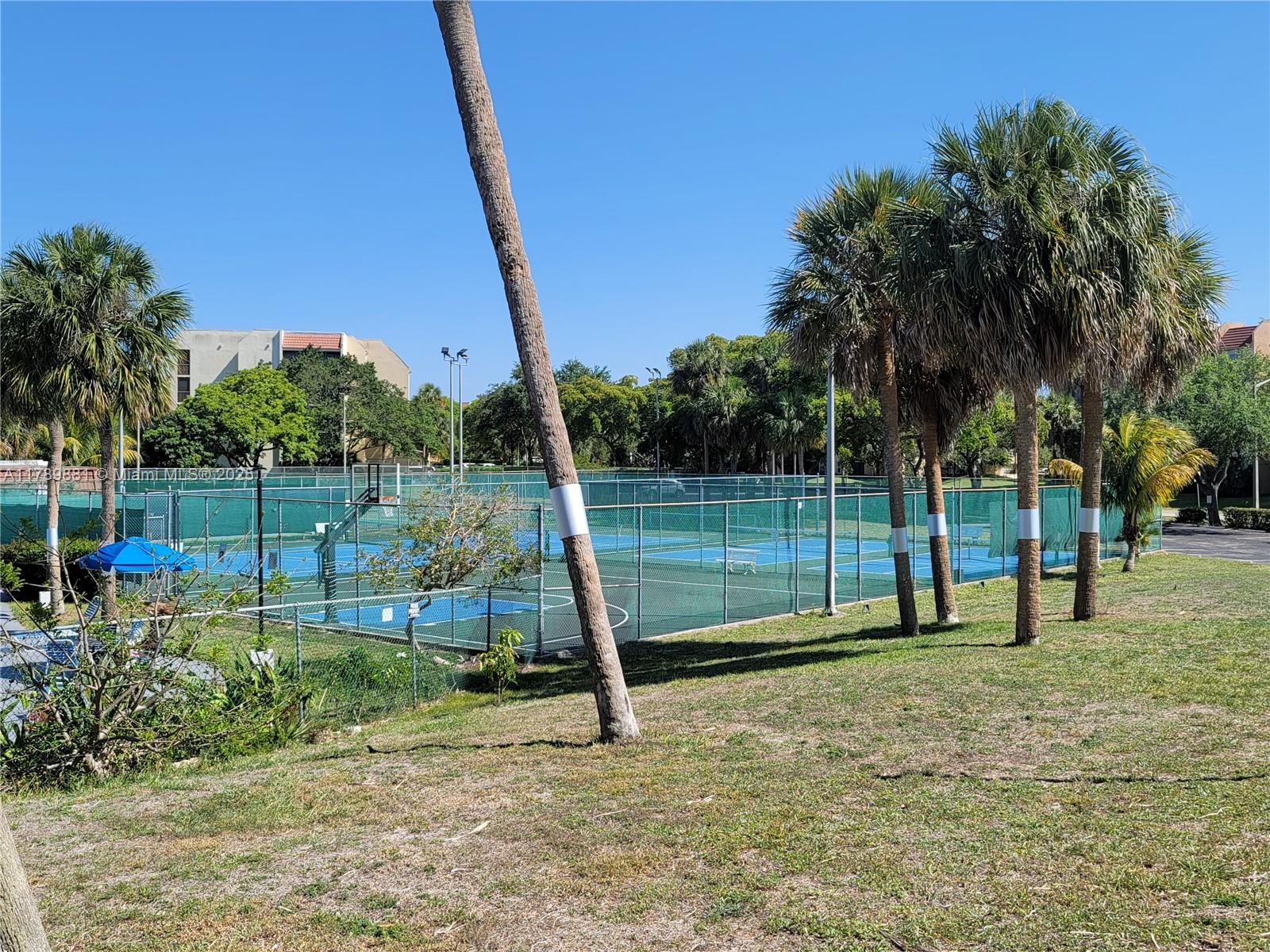 CONDOMINIUM 3 OF ENVIRON - Residential