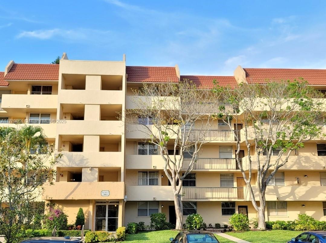 CONDOMINIUM 3 OF ENVIRON - Residential